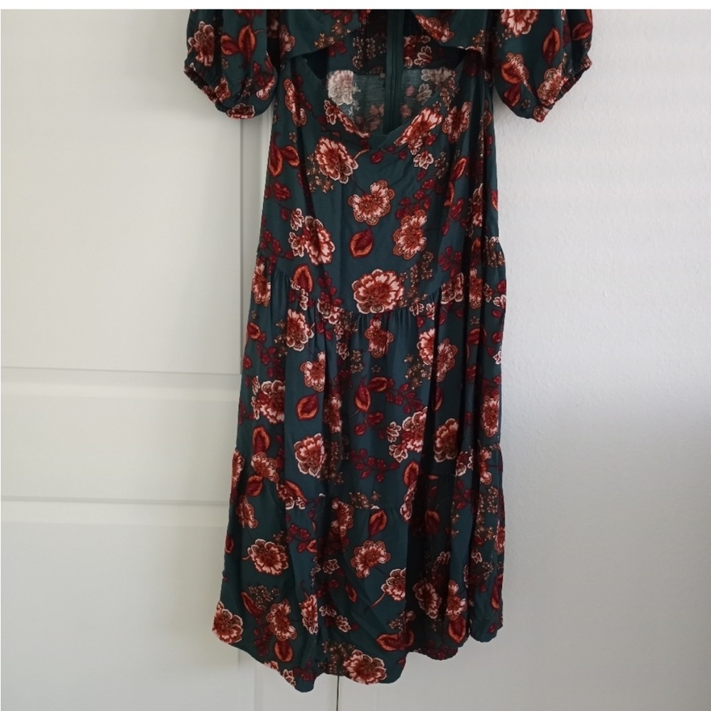 MINK PINK Olivia Midi Dress in Green. - Picture 7 of 13